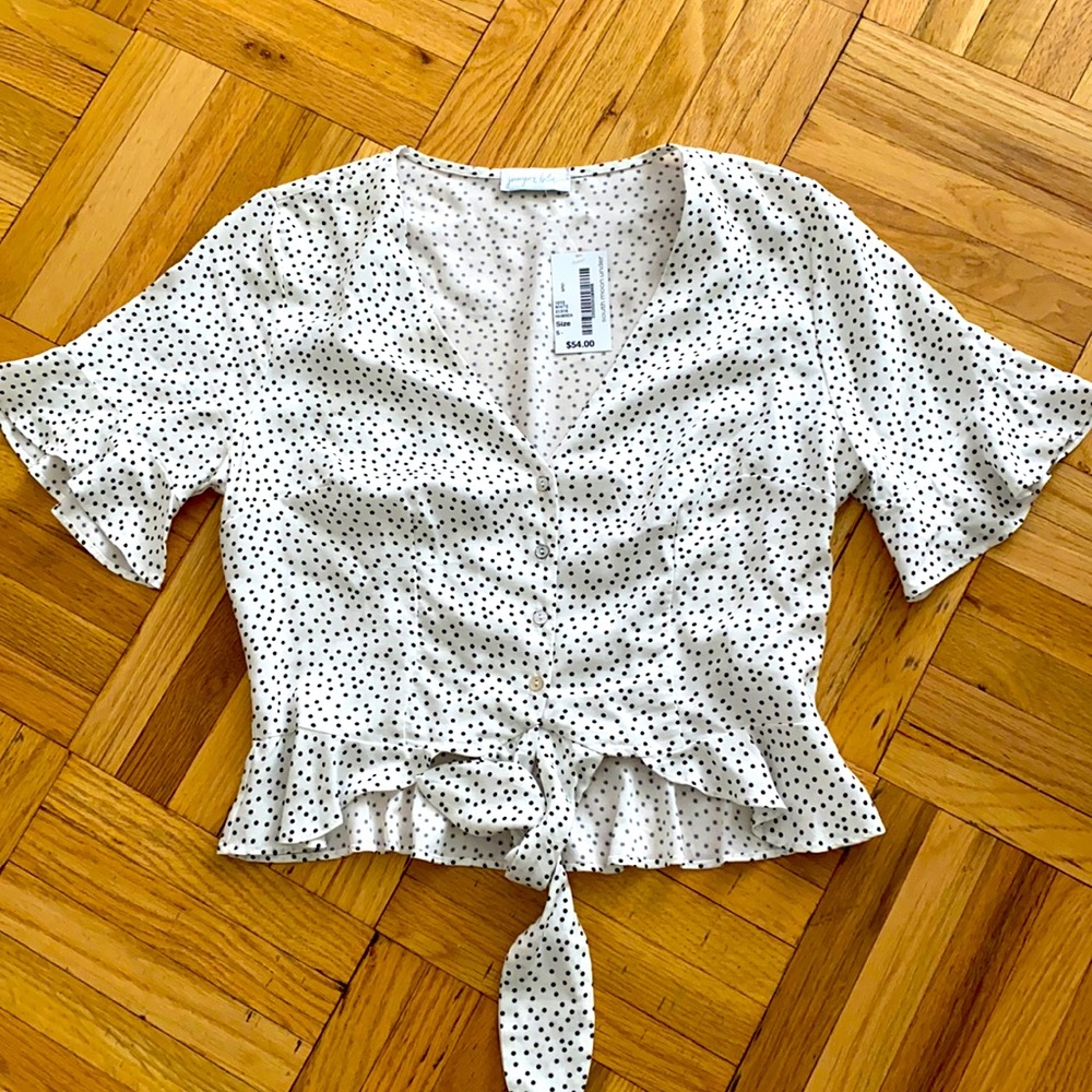NWT flutter sleeve tie top